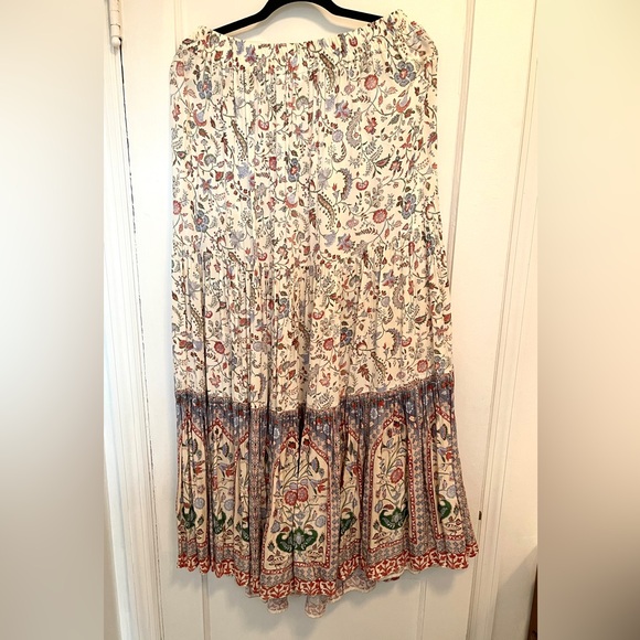 🤍🤎 Arnhem Renata Skirt in Winter 🤍🤎 - Picture 6 of 10